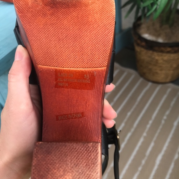 Black wooden clog heels - Picture 3 of 4